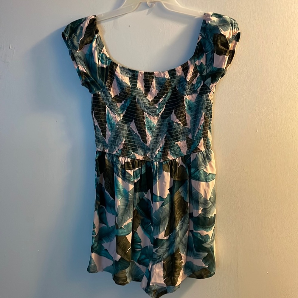 Forever 21 Size Large Romper